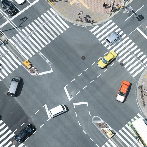 U-Turn intersection Different street intersection can be tested and the asphalt is marked with different roadmarks